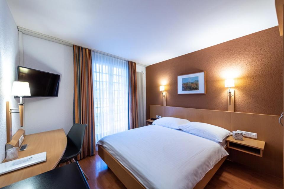 Hotel Les Negociants Vevey Esterno foto