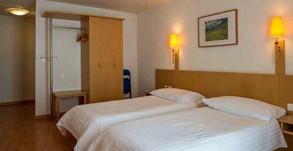 Hotel Les Negociants Vevey Esterno foto