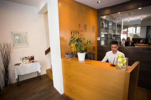 Hotel Les Negociants Vevey Esterno foto
