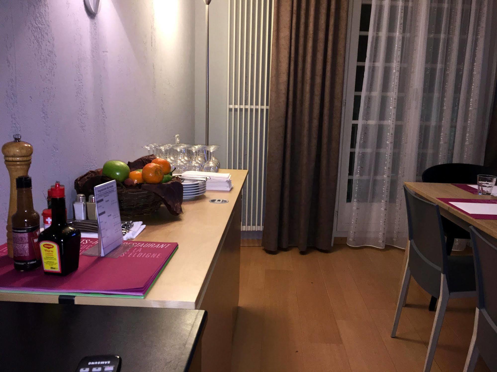 Hotel Les Negociants Vevey Esterno foto