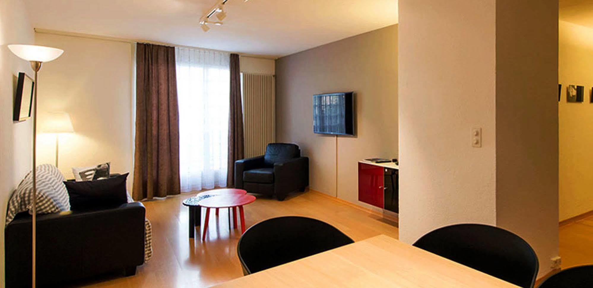 Hotel Les Negociants Vevey Esterno foto