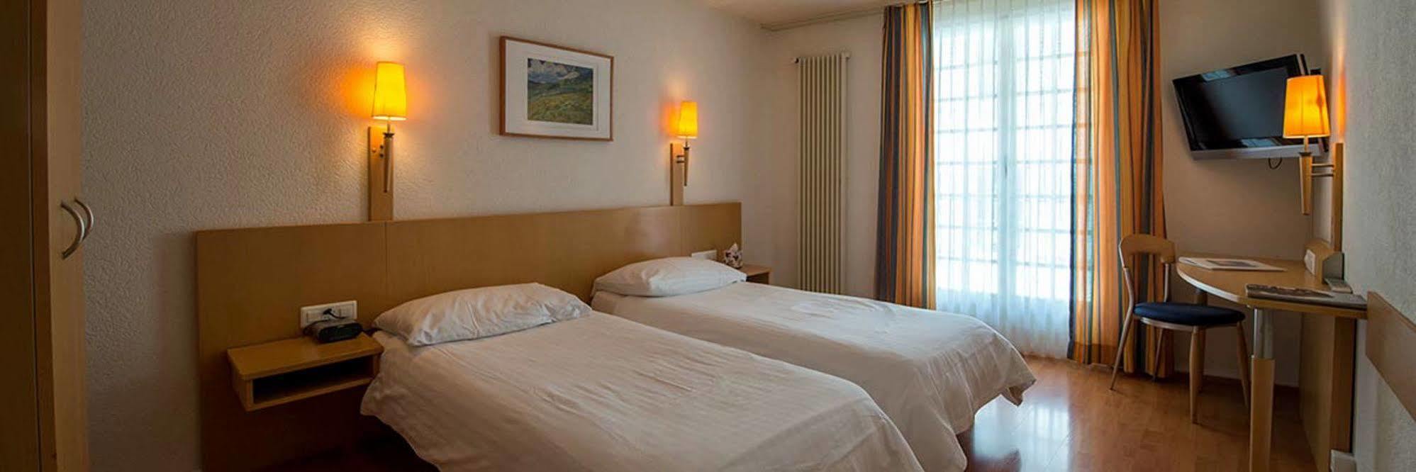 Hotel Les Negociants Vevey Esterno foto