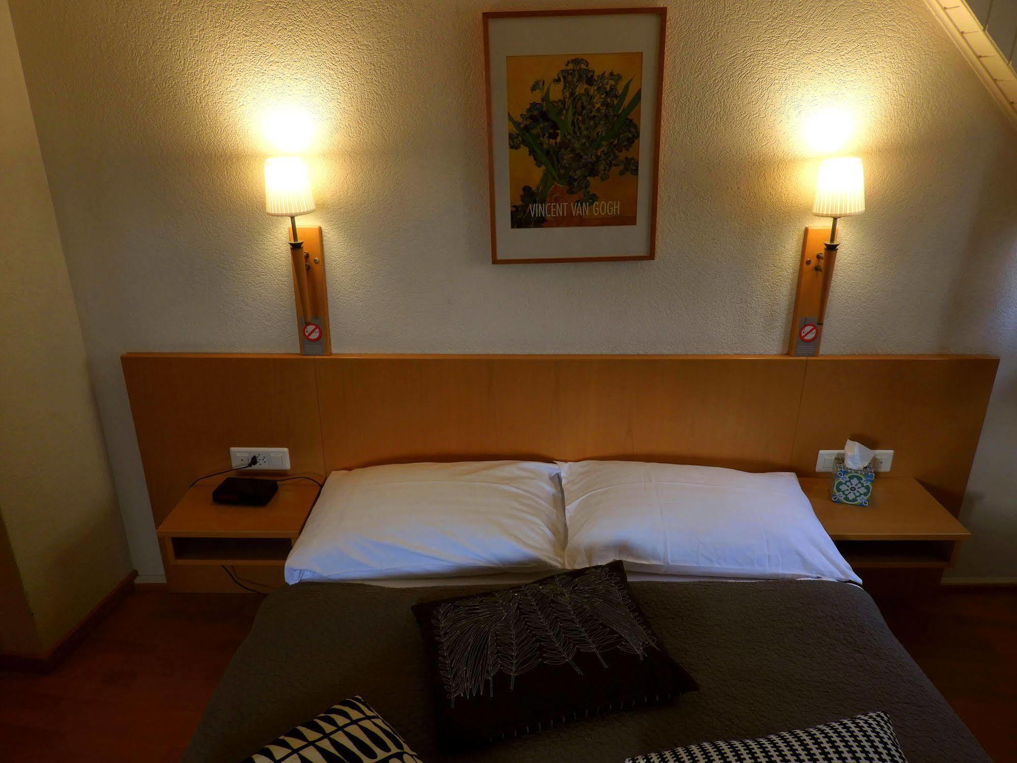 Hotel Les Negociants Vevey Esterno foto